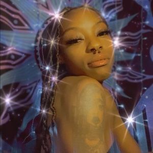 Meet your Posher, Miya